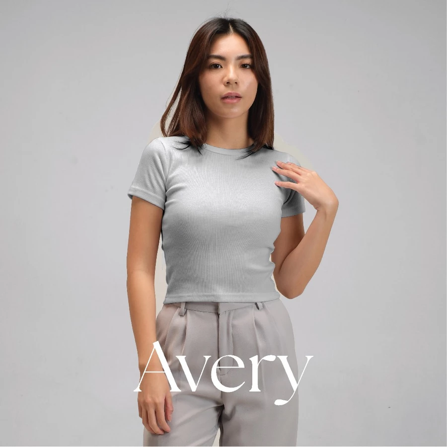 Avery Knit T-Shirt Stretch | Atasan Kaos Wanita Basic Fitted Knit Top Stretch Lengan Pendek